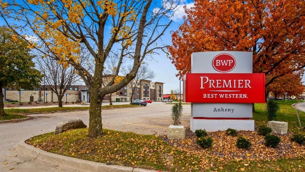 Best Western Premier Ankeny Hotel image 1